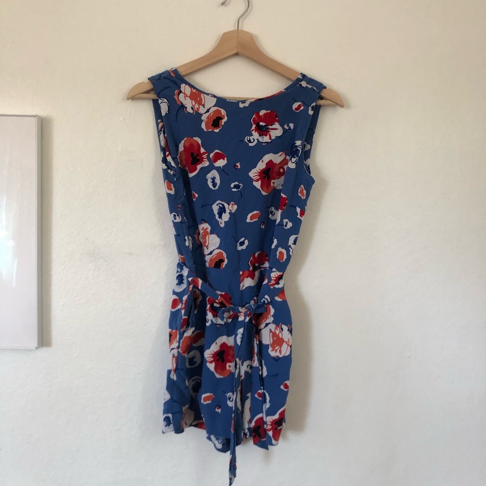 Tommy Hilfiger Floral Romper in Blue Red White Sz 4